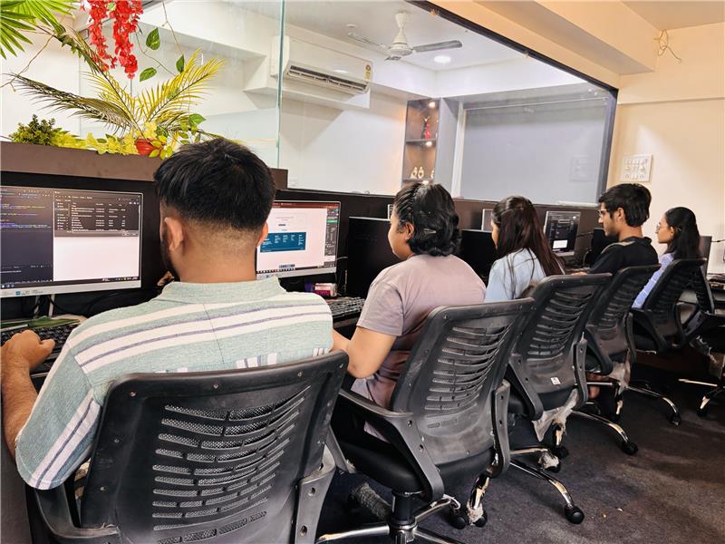 Students at a Codeksha workshop